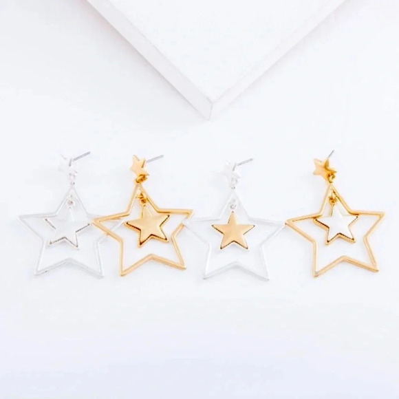 Nested Star Drop Earrings. - Picture 1 of 3